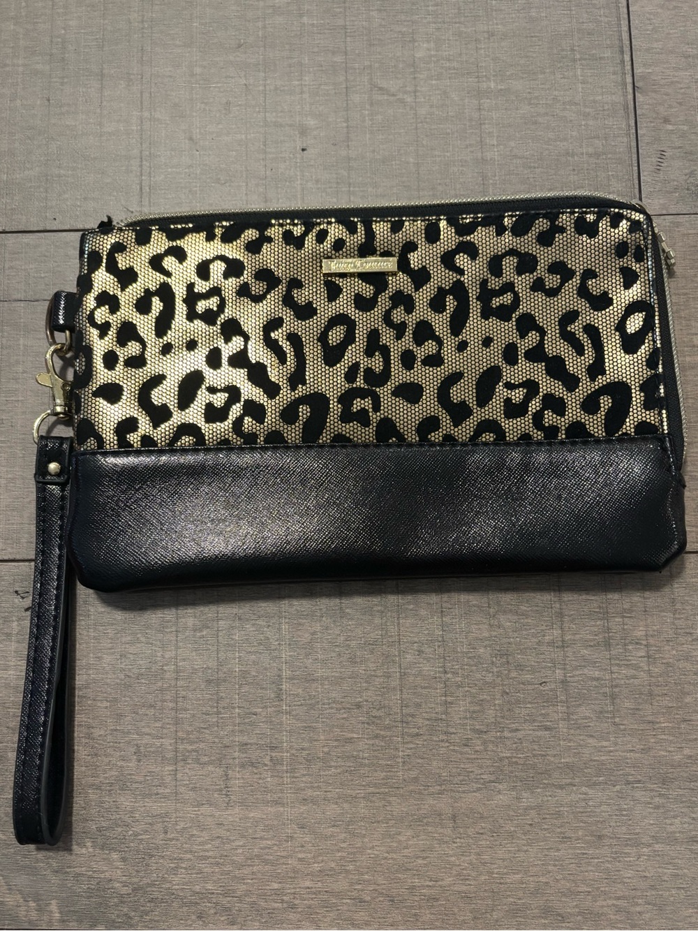 🌺5/$25🌺Juicy Couture Gold and Black Leopard Wristlet Clutch